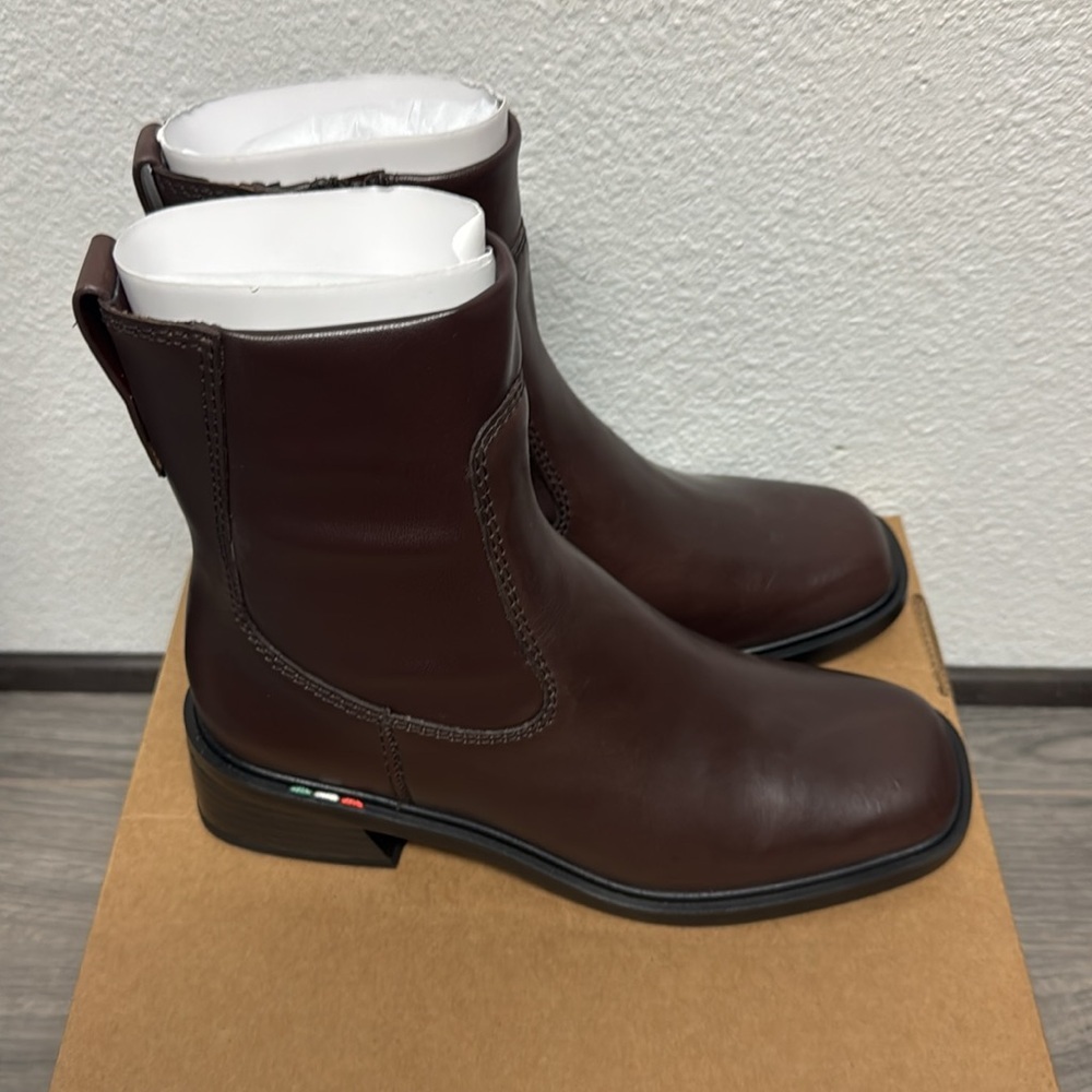 Franco Sarto Gracelyn Ankle Boot (WIDE) - Picture 6 of 7